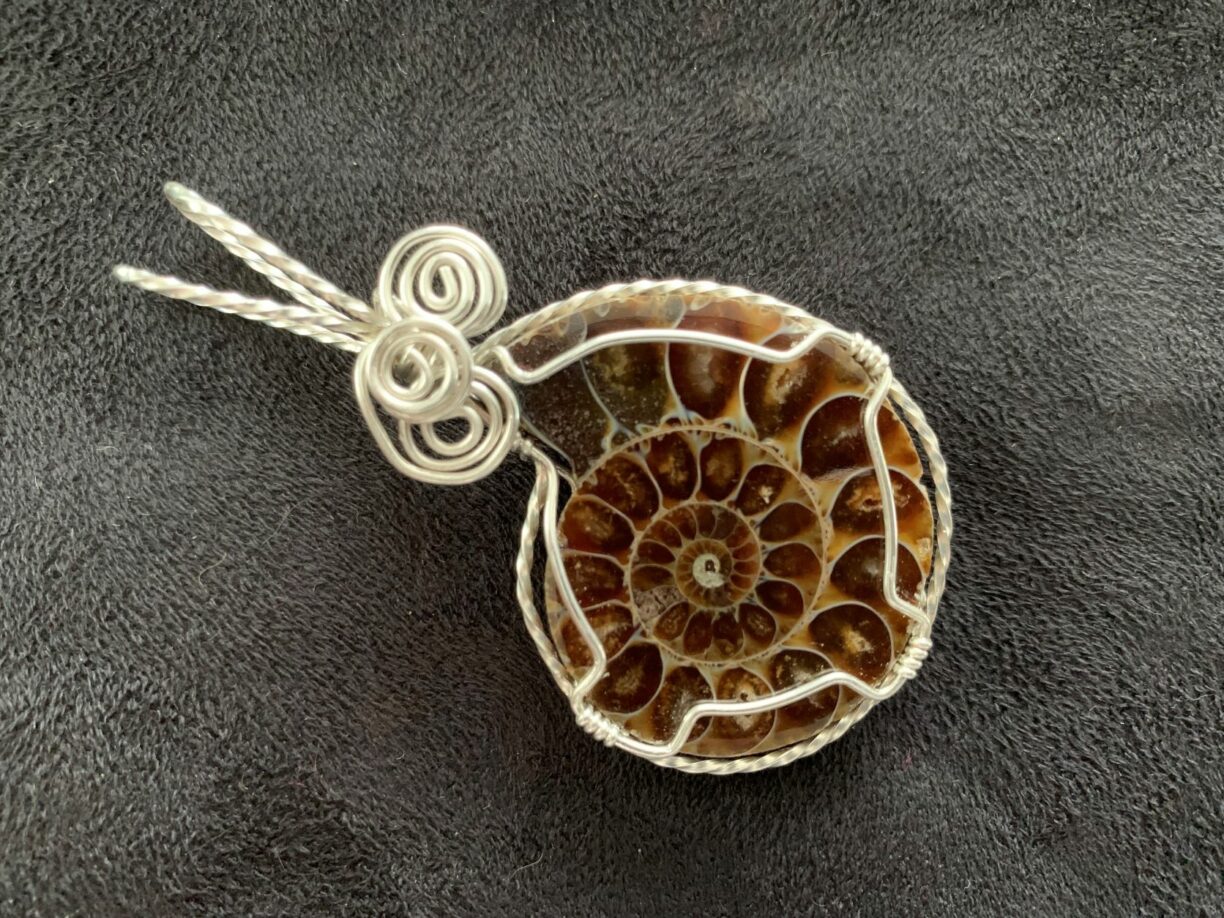 Wisehoon Wire Wrapping Ancient Oceans Pendant.v2